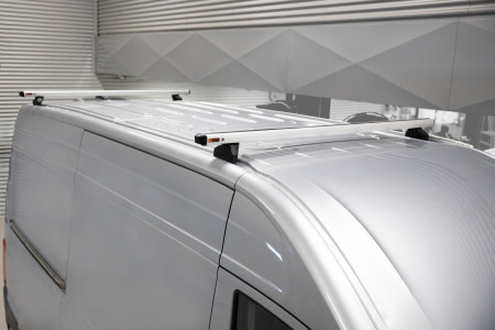 WORK BAR Takstativ 2x for Volkswagen Crafter