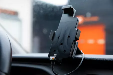 Produkter for førermiljø som gjør bilen din til et komplett mobilt kontor