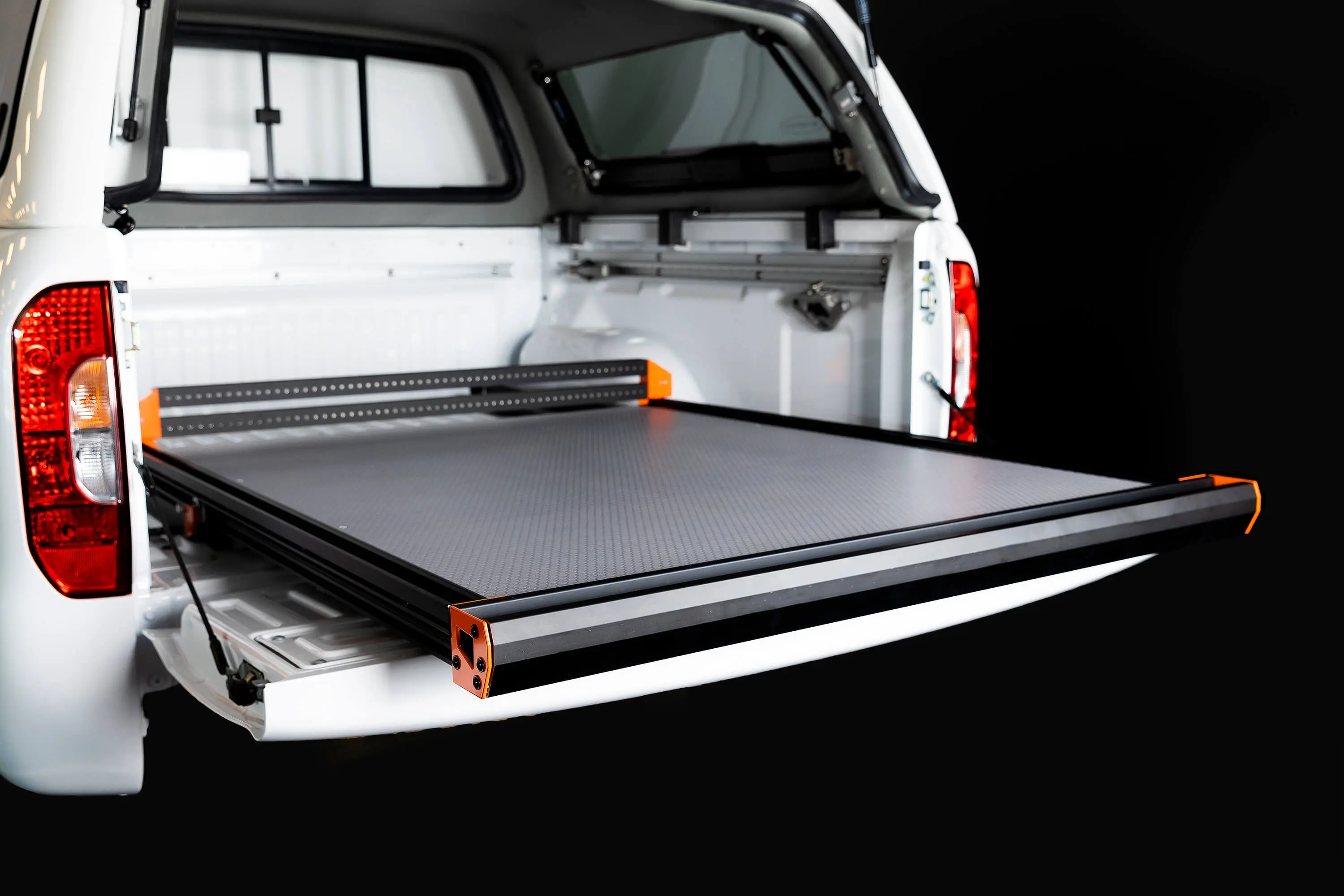 Lasteslede Ford Ranger PHEV